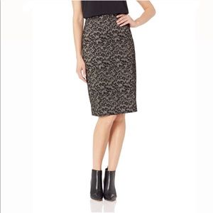 Kasper Jacquard Pencil Skirt Knit Animal Print Black Multi New with Tag $79.00
